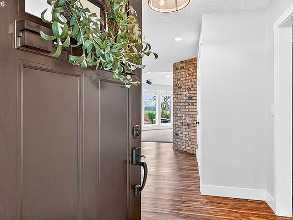 4th image of 29009 SW Burkhalter Rd