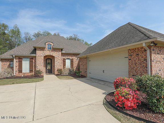 2nd image of 157 Westerly Pl
