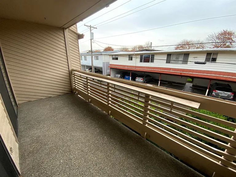 Evergreen Terrace North — Photo 5