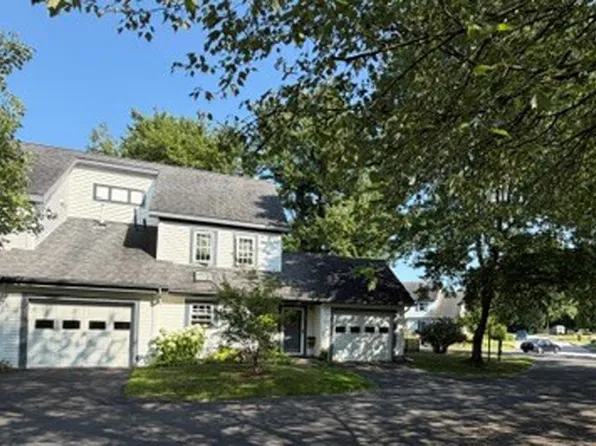 144 Hayes Avenue, South Burlington, VT 05403