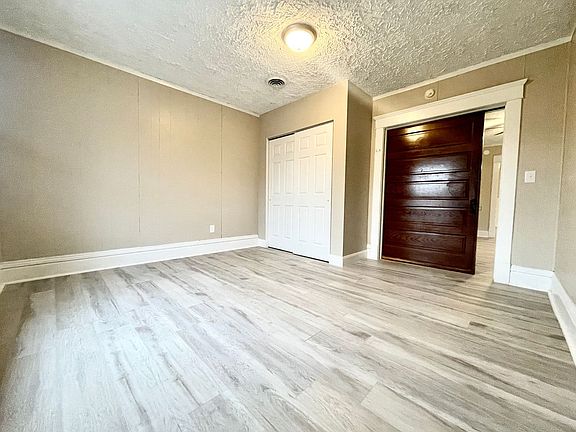 5th image of 704-706 W 26th St