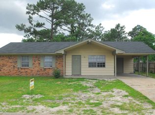 406 Pine Hills Dr, Gulfport, MS 39503