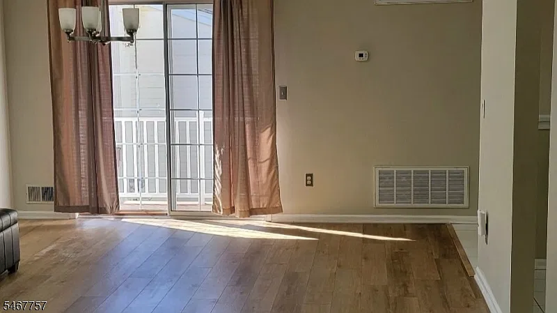 2 bed, 2.0 bath, $2,800 — Photo 4