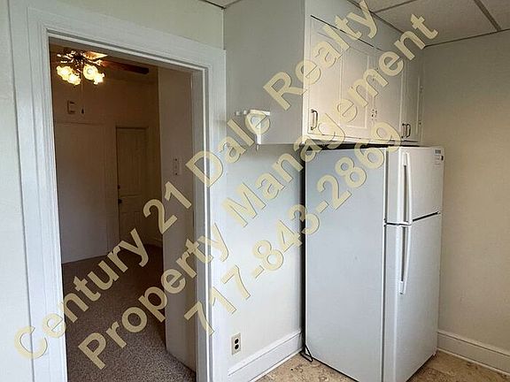 4th image of 737 Linden Ave #1