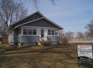 309 2nd St, Nemaha, NE 68414