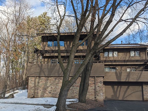 4th image of 198 Birnamwood Dr