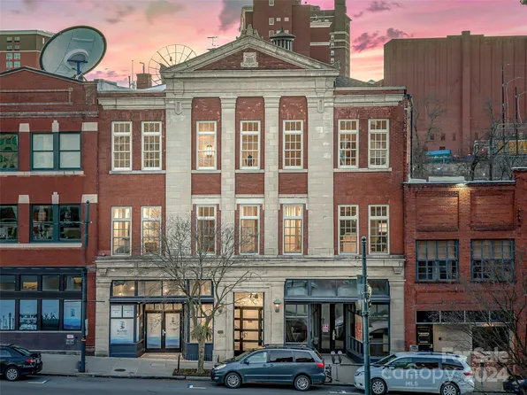 75 Broadway St APT 205, Asheville, NC 28801