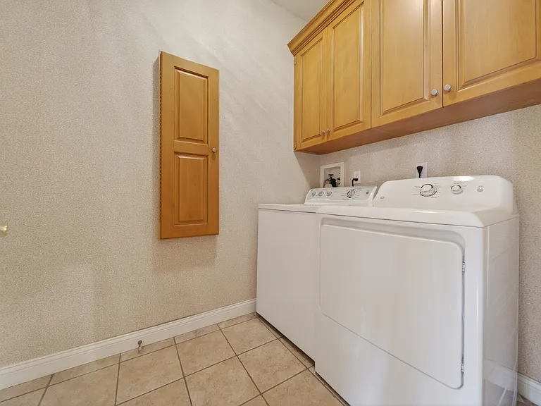 2 Tappanwood Dr — Photo 21