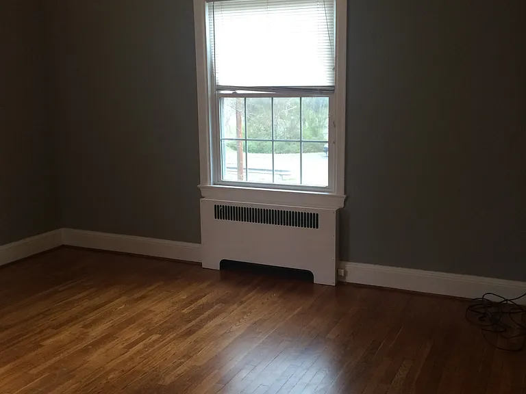 534 Logan St — Photo 29