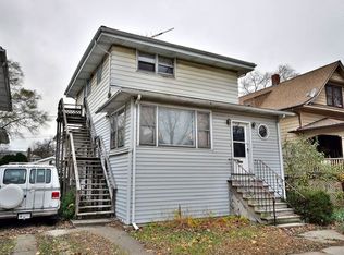 825 Circle Ave, Forest Park, IL 60130