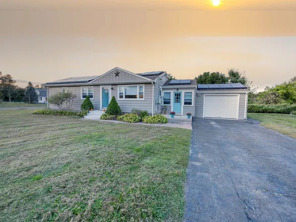 6 Pentway Lane, North Haven, CT 06473