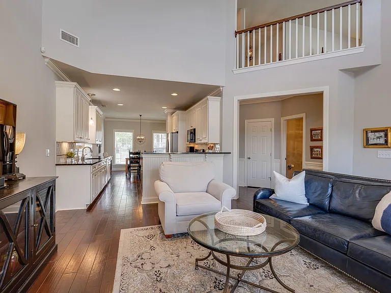608 Patriot Ln — Photo 17