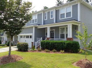 1906 Pear Tree Ln, Durham, NC 27703