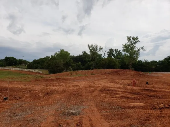 4305 Rustic Trails, Moore, OK 73160