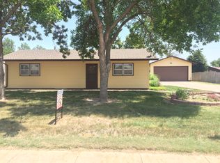 207 Center Ave, Republican City, NE 68971