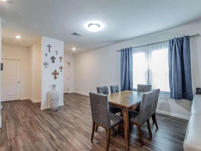 298 Shiro Dr — Photo 9