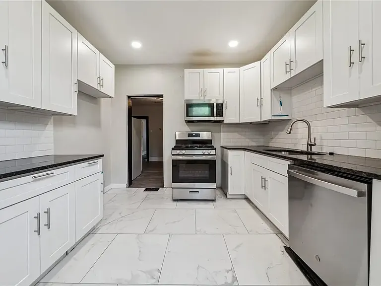 620 Chautauqua St — Photo 3