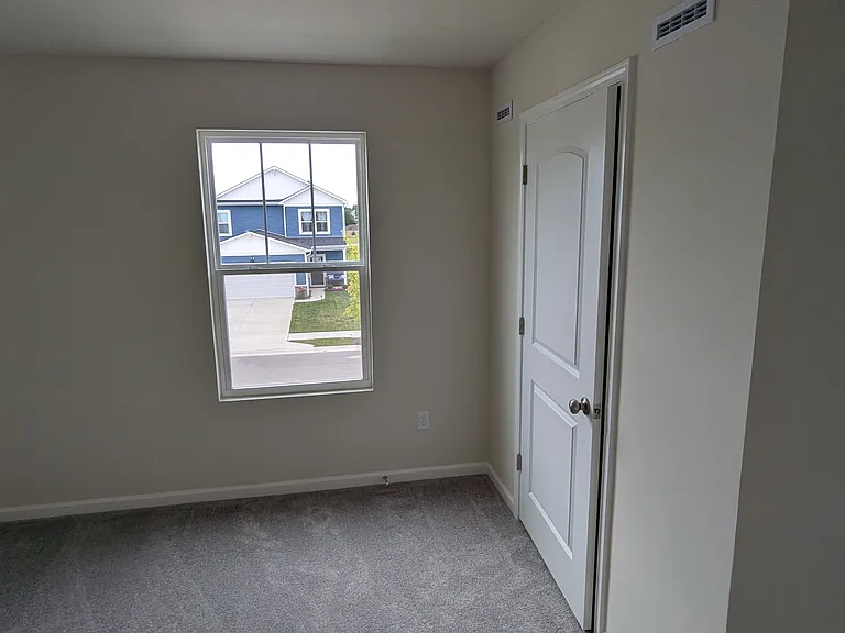 3858 Sterling Dr — Photo 19