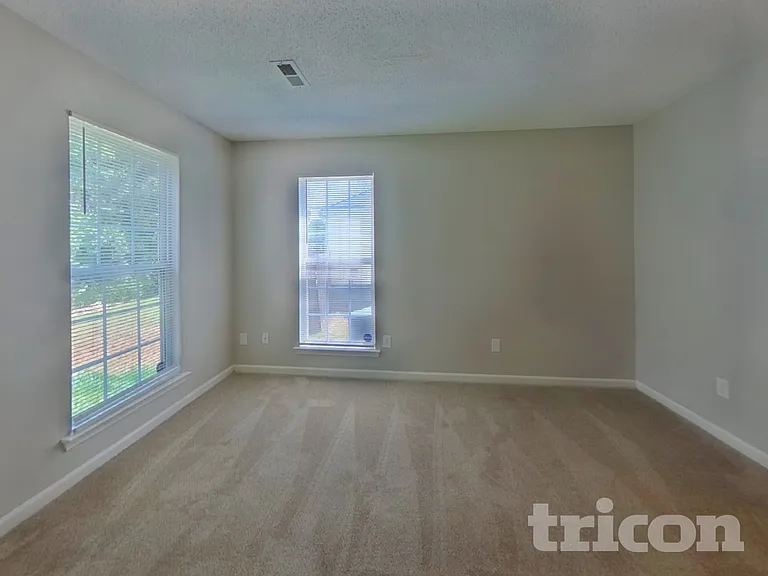 7948 Travers Run Dr — Photo 2