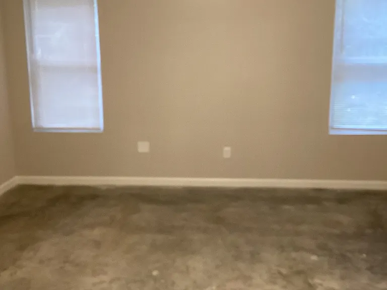 4446 Beacon Hills Dr — Photo 3