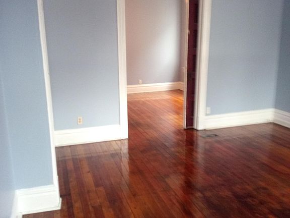 3rd image of 2616 Michigan Ave #1F