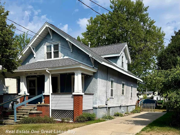 2127 3rd St, Bay City, MI 48708
