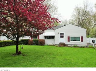 8285 Westmoor Rd, Mentor, OH 44060