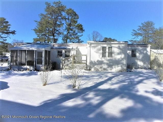 1st image of 115 Woodchuck Pkwy