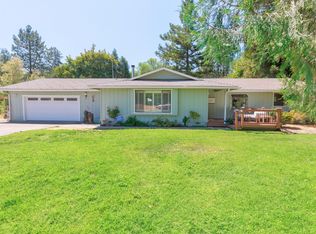 8122 New Hope Rd, Grants Pass, OR 97527