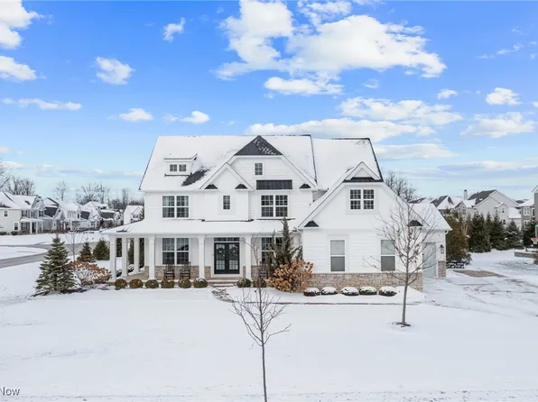 574 Turnberry Ct, Avon Lake, OH 44012