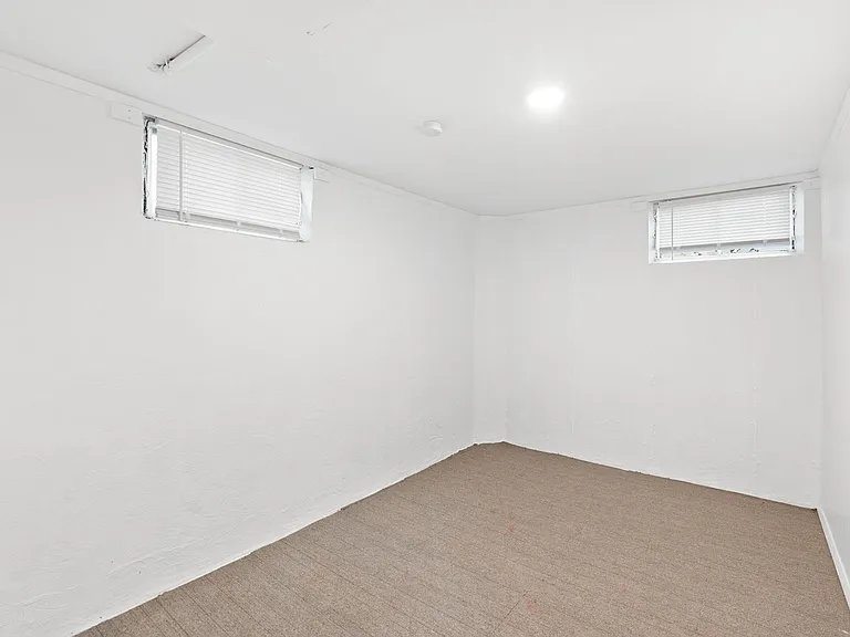 813 Riderwood Dr — Photo 37