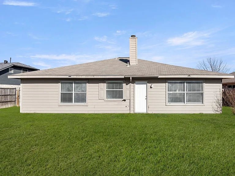 3709 Martha Ln — Photo 26