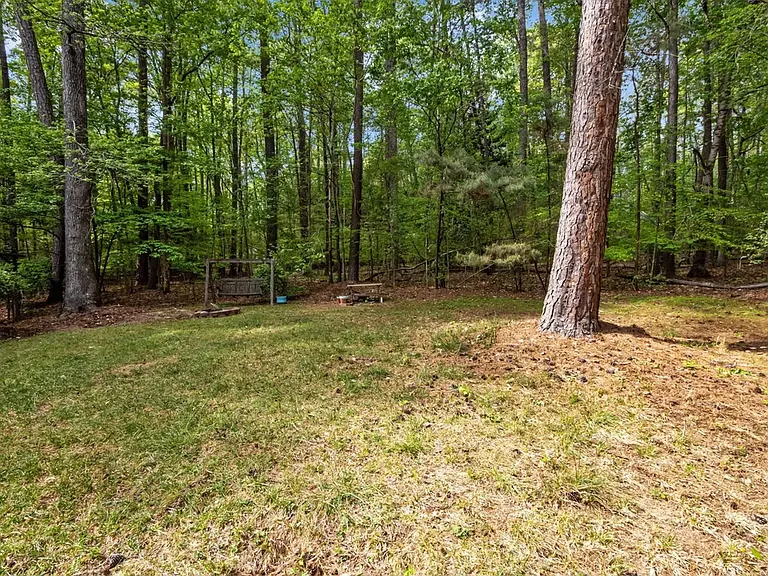 103 Hidden Valley Dr — Photo 33