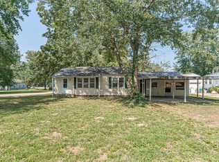 403 E Eldon St, Saint James, MO 65559