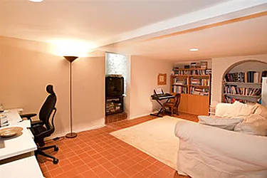 Sold by Warren Lewis Realty