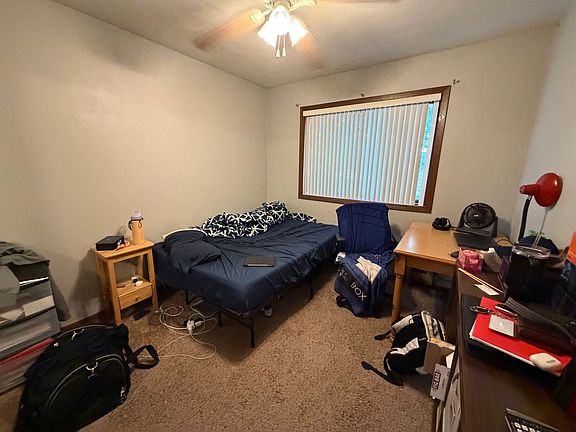 5th image of 410 10th St N APT 12