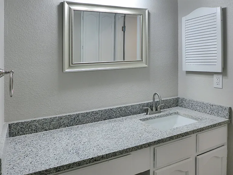 10318 Cone Hill Dr — Photo 17