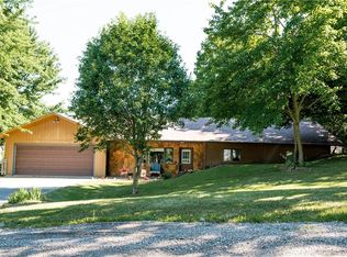 136 Timber Ridge Dr, Pella, IA 50219