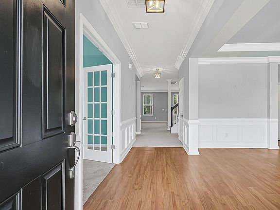 4th image of 354 Beachgrass Ln