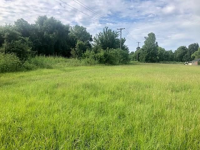 2nd image of 1200 Campbell St Lot 20