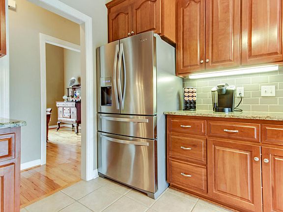 5th image of 2115 Lubna Dr