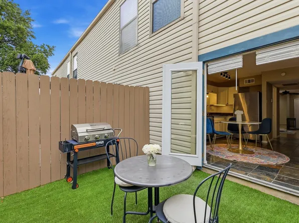 4224 Rawlins St APT 110, Dallas, TX 75219