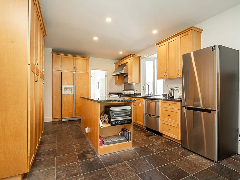 5626 Highbury St — Photo 15