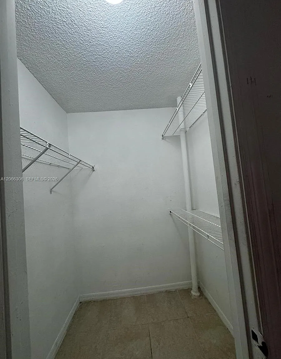Lakewood Cir N, Margate — Photo 3