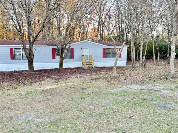 1750 Tipton Cir, Dexter, GA 31019