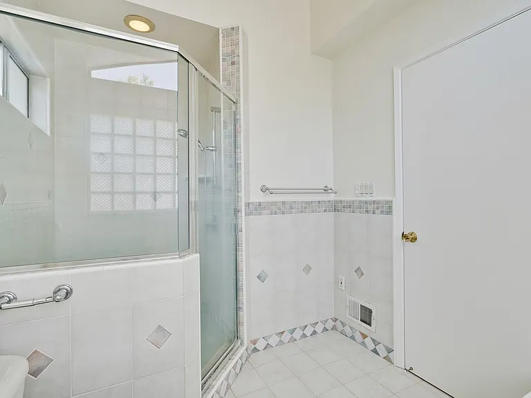 1289 Glen Haven Dr — Photo 21