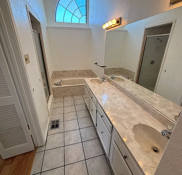 4719 N Galloway Ave #203 — Photo 14