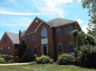 23 Esther Dr, Bedford, NH 03110