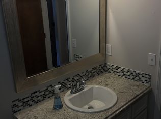 901 McCarty St NW, Walker, MI 49544