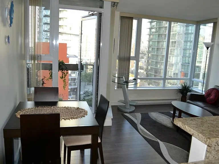 550 Pacific St #1007 — Photo 2